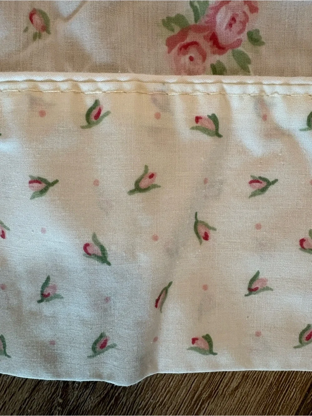 Vintage Laura Ashley Pink and Green Rose Print fitted/flat sheet set